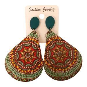 Fashion Jewelry earrings Boho studded 3.5" lightweight rust/tan. New